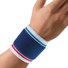 Abbildung: BORT ActiveColor Handgelenkbandage M blau 1 St, Bandage PZN 06914356 